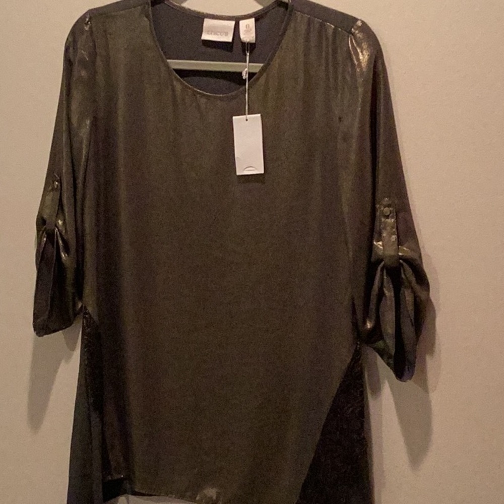 NWT Chicos olive shimmer blouse in size 0